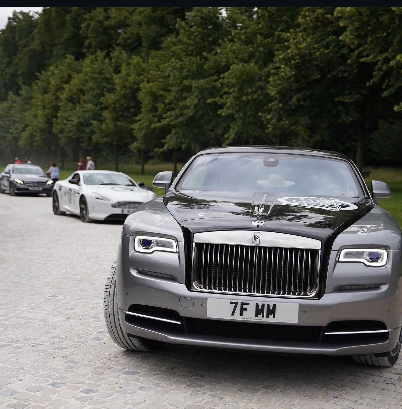 HODL Rally Rolls-Royce leading the Cliveden House estate convoy